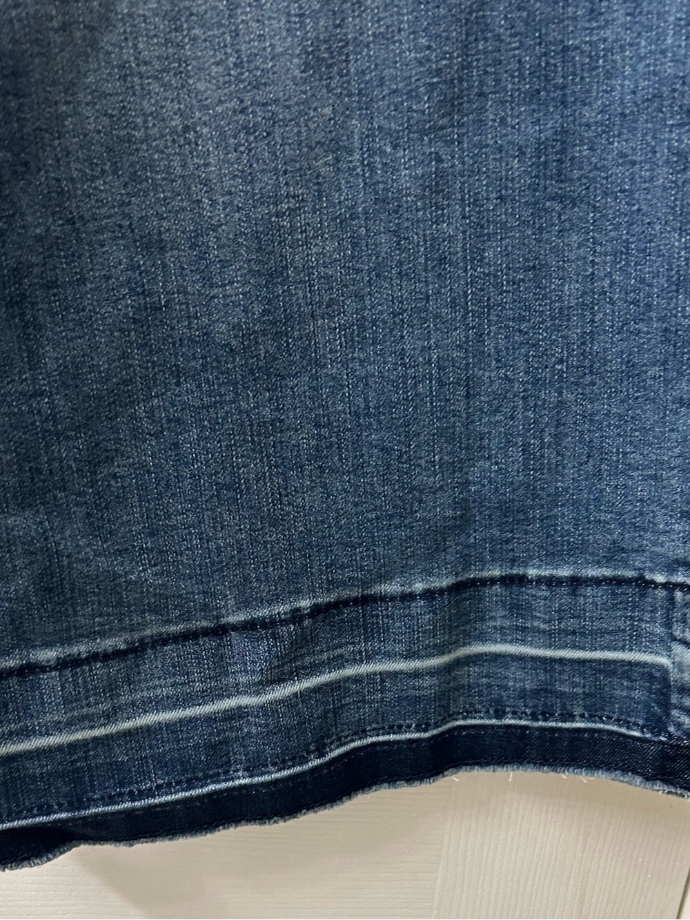 Westport Dark Blue Cropped Wide-Leg Jeans with Distressed bottoms  Size 10 - Picture 4 of 5